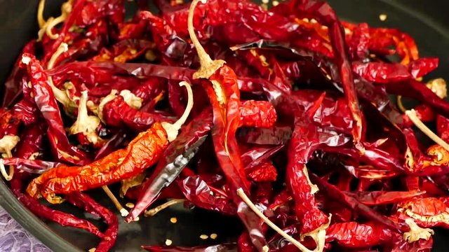 paprika dried as a whole, whole dried red pepper, Large pieces of dried peppers,
