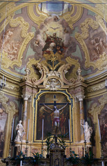 Fototapeta na wymiar Altar in the church of Saint Vitale. Parma. Emilia-Romagna. Italy