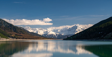 Fototapeta na wymiar Lago di Resia, Italia