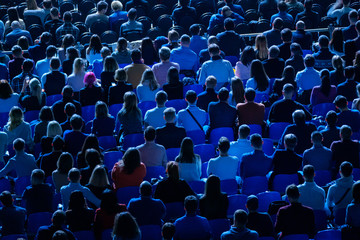 Obraz premium Audience listens to the lecturer at the conference