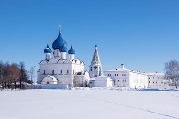 Beautiful Suzdal Cremlin in winter - obrazy, fototapety, plakaty
