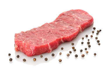 Rumpsteak roh und Pfefferkörner schwarz