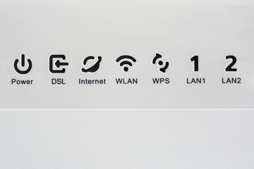 VDSL modem, combined device for modulation and demodulation.  Network icons: DSL, internet, WLAN,...