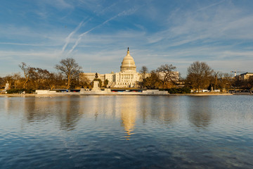 Obraz premium Washington DC Capitol, with beautiful blue sky and clouds in winter