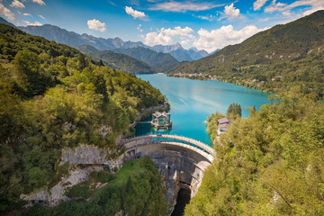 Obraz na płótnie Canvas Lago di Barcis , Pordenone , Italia