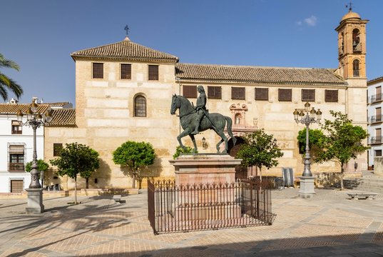 Plaza Coso Viejo with equestrian statue of the Infante Don Fernando, Antequera, province of Malaga, Andalusia, Spain, Europe