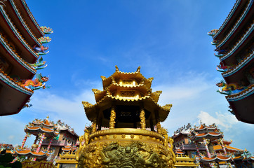 Naja Shrine is decorated in Chinese style. Is a tourist attraction for tourists to pay homage to...
