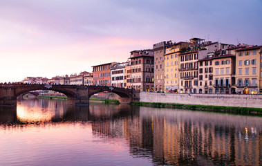 Obraz premium river Arno at sunset Florence, Italy