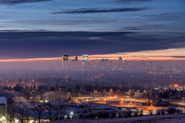 Fototapeta na wymiar View of Calgary's skyline from Nose Hill Park on a winter morning. 