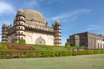 Golgumbaz, a Mughal mausoleum in Bijapur , Karnataka, India - obrazy, fototapety, plakaty