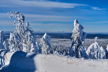 Winterlandschaft im Erzgebirge rund um Oberwiesenthal und den Fichtelberg