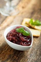 Onion jam with red wine