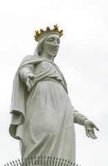 Obraz premium Our Lady of Lebanon statue in Harissa