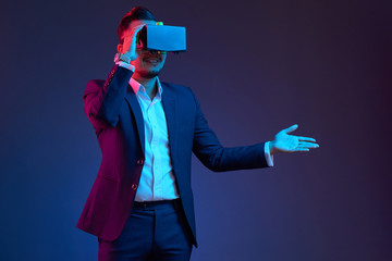 Businessman in vr goggles conducting meeting