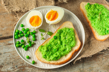 green peas, avocado and vegetable - sandwich (healthy food). food concept. food background