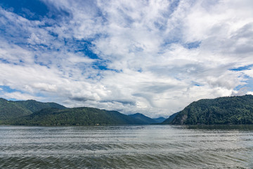 Obraz premium Boat trip on Lake Teletskoye, Altai, Russia