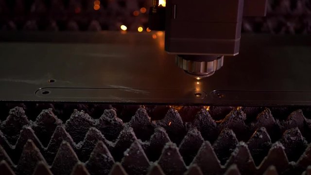 Plant manufacturing metal structures and machines