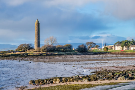 Largs Foreshore And The Pencil Monument Commemorating The Viking Battle Of Largs In 1263.