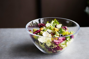 Salad of mix leaves with croutons and olive oil. Concept vngetarianism.