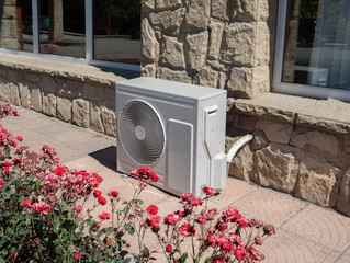 Air conditioning unit heat pump