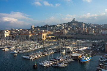 Fototapeta premium beautiful panoramic view of the city of Marseille, France