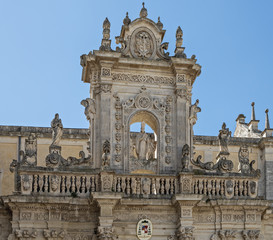 Fototapeta na wymiar Italia Puglia Lecce particolare angolo piazza Duomo
