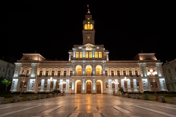 Fototapeta na wymiar Oradea city hall 