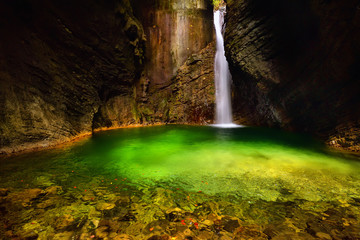 Fototapeta na wymiar Slovenian waterfall in natural park 