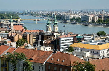 Fototapeta na wymiar The city attractions. Traveling in Europe. Budapest Hungary Town