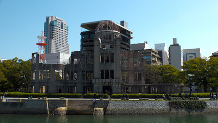 Obraz premium HIROSHIMA, JAPAN - CIRCA MARCH 2018 : View of ATOMIC BOMB DOME.