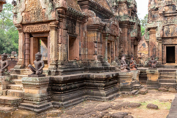 Obraz premium shrines in Banteay Srei temple, Siem Reap, Cambodia, Asia