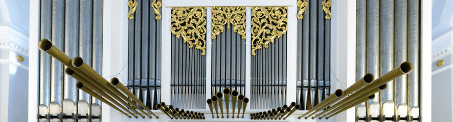 Orgel ind der St. Laurentius Kirche in Wuppertal