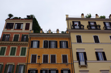 Fototapeta na wymiar facades a Rome