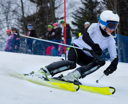 Slalom skiing competition