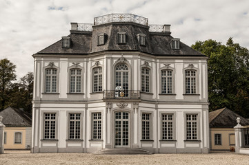 Fototapeta premium Schloss Falkenlust