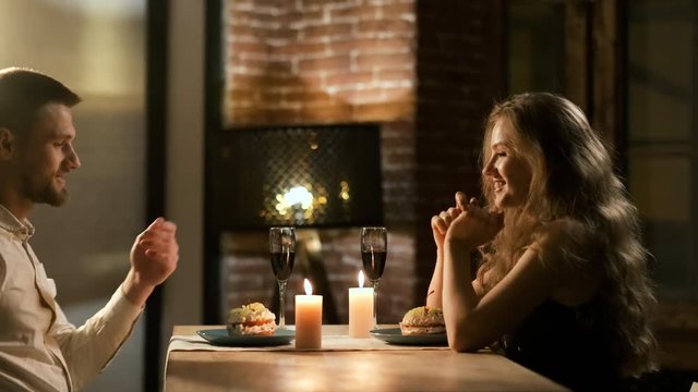 Boyfrend Makes Proposal To His Beloved Girl During A Romantic Candlelight Dinner.
