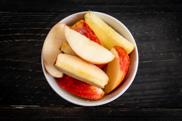 fresh red apples sliced bowl