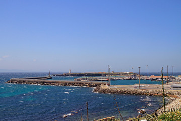 Fototapeta premium mediterranean coastline in the spanish city Tarifa