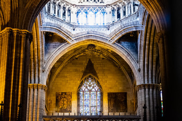 Obraz premium Intérieur de la cathédrale Sainte Eulalie, Barcelone
