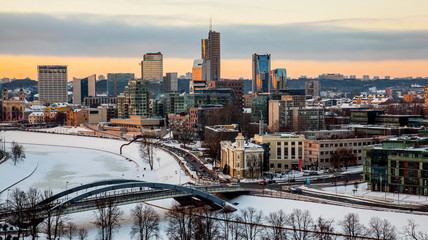 Naklejka premium Wilno wieczorem