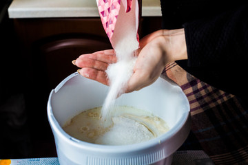 gotowanie mąka cukier jajko