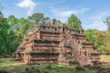 Naklejka premium アンコールトムのピミアナカス