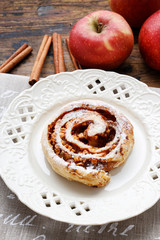 Rolls with apple and cinnamon.