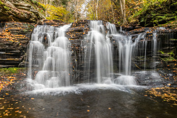 Fototapeta na wymiar Mohawk Waterfall in Ricketts Glen State Park of Pennsylvania