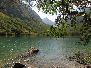 Горное озеро