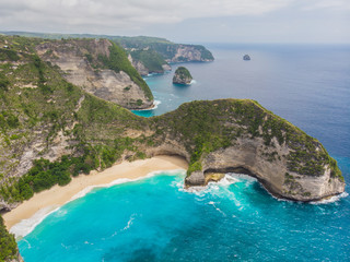 Aerial view Kelingking Beach on Nusa Penida Island, Bali, Indonesia - obrazy, fototapety, plakaty