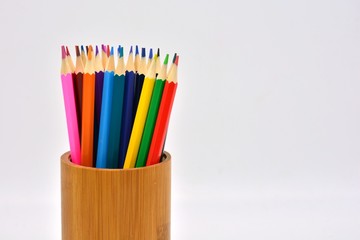 Lapicero con lápices de colores