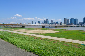 Obraz premium 淀川河川敷