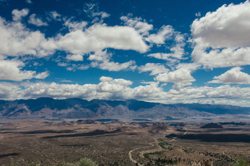 Fototapeta premium Looking down at the Alabama Hills Recreation Area in Lone Pine California from the Whitney Portal Road