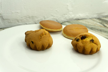 Healthy bran and raisin muffins with chocolate milk Raisin Muffin